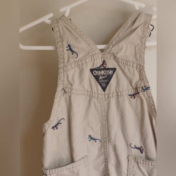 OshKosh B'gosh Light Tan Kids Overalls with Fun Stitching 3m - Picture 5 of 6